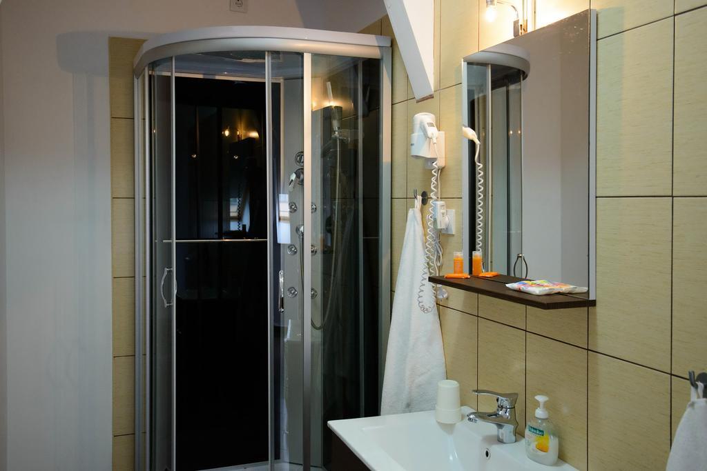 Cetate Residence براشوف المظهر الخارجي الصورة